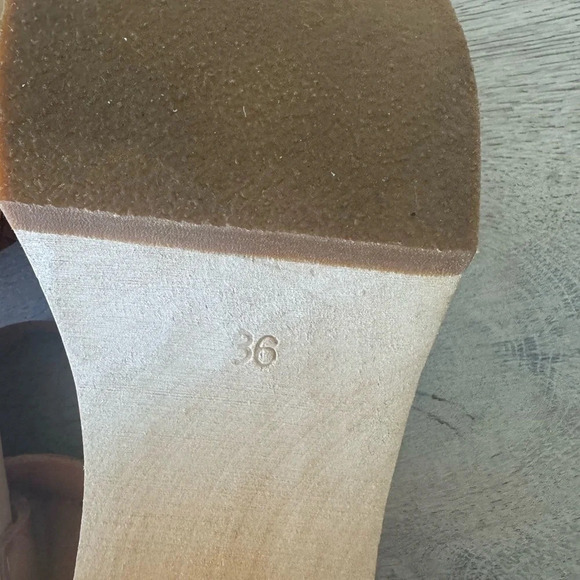 Swedish Hasbeens clogs with leather straps. Brand new Never worn - Picture 7 of 7